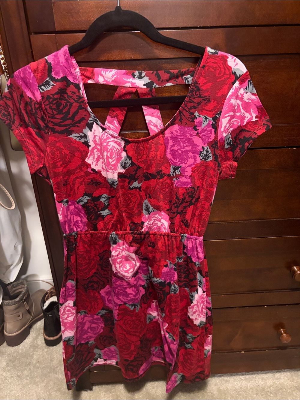 Short Floral Dress in Red & Pink